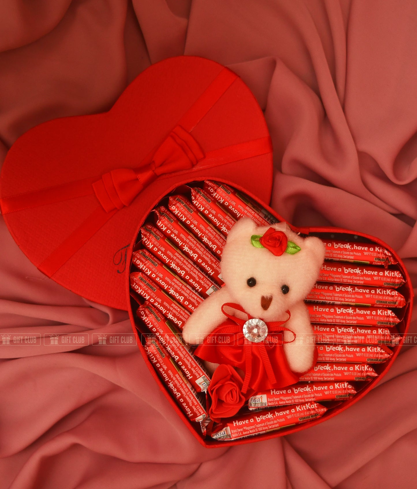 L01 - Chocolate in Love Box with Cute Doll