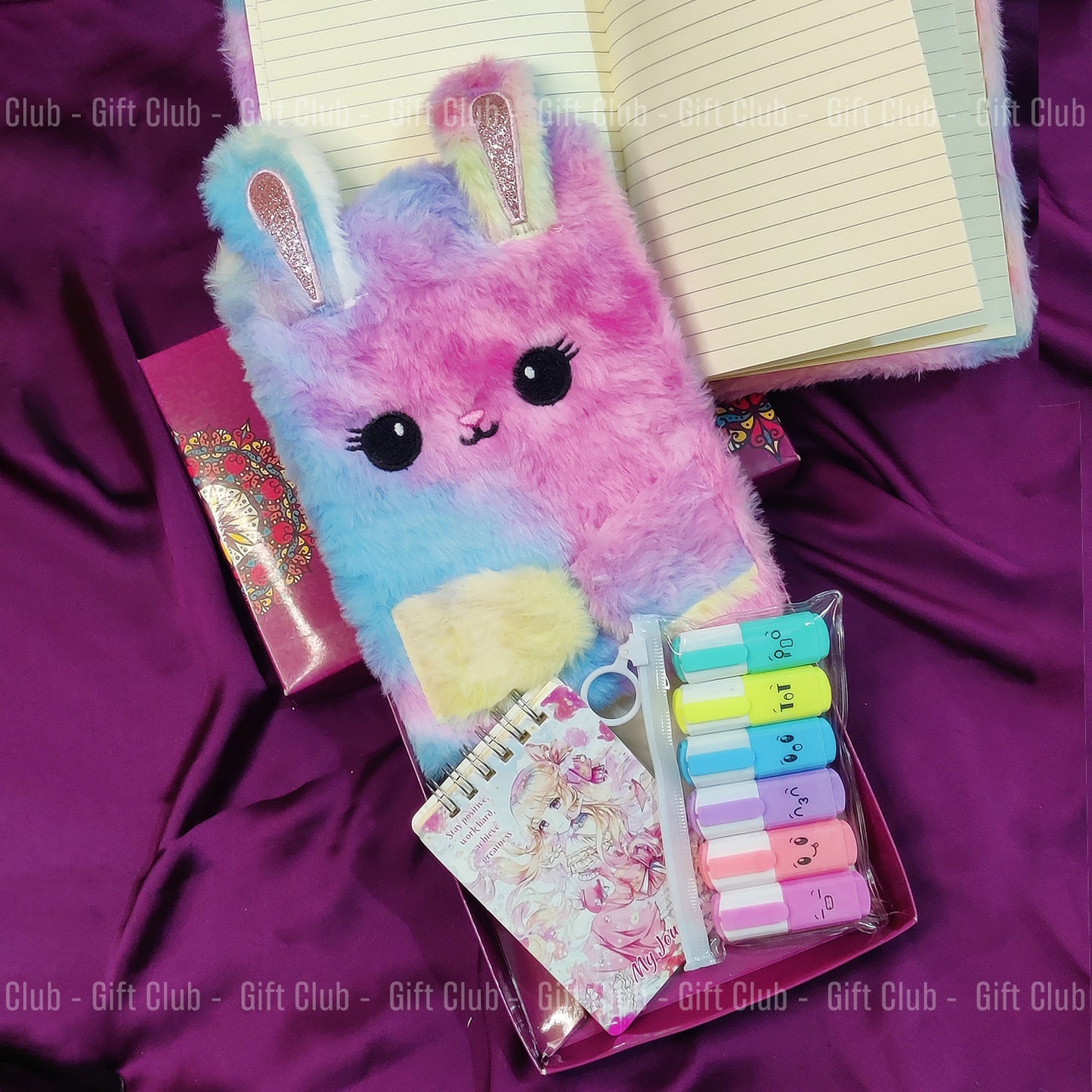 S05 - Velvet Covered Premium Notebook + Mini Marker