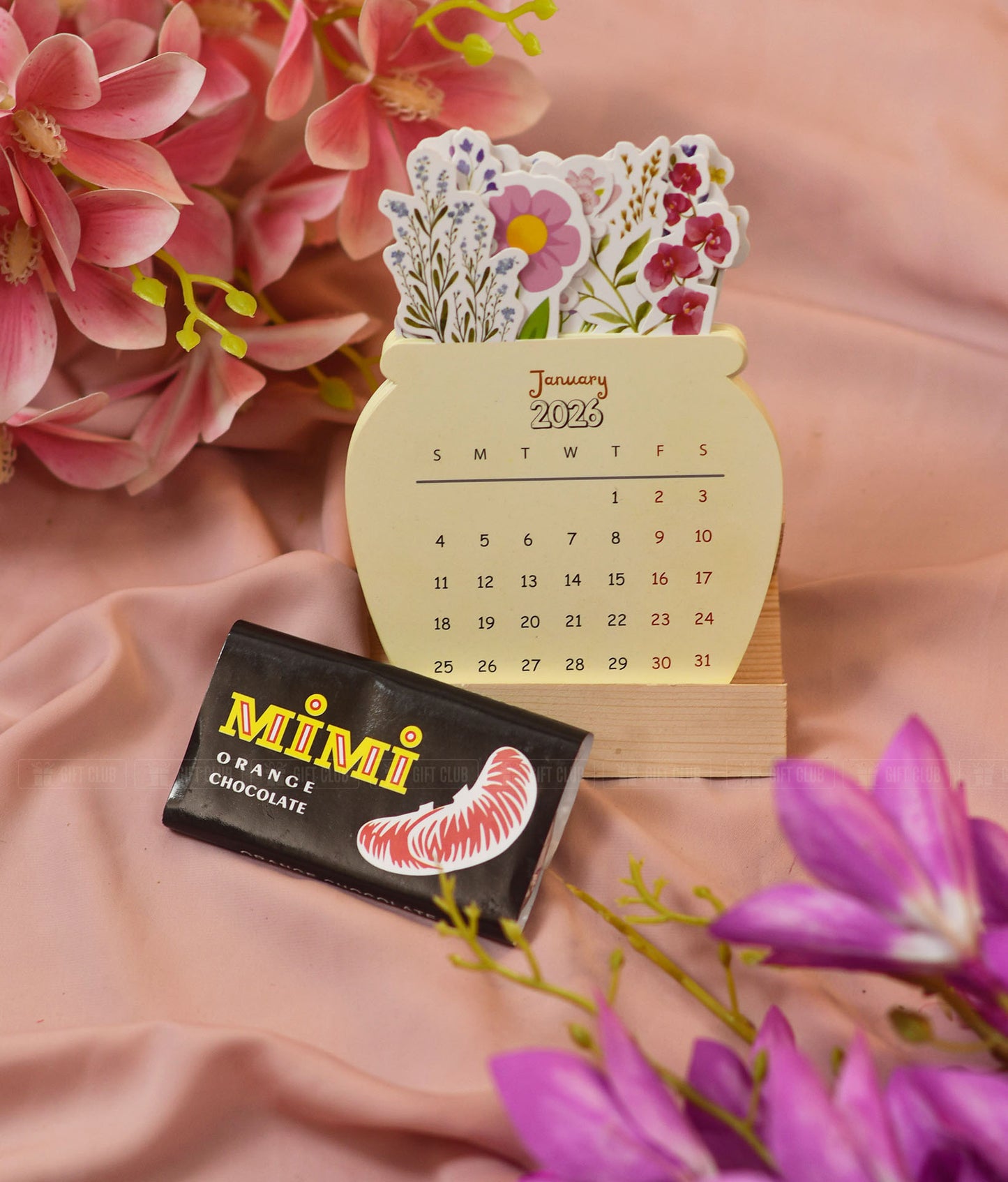 "Memories on Desk: Wooden Stand Calendar & Childhood Favorite Mimi (Free)"