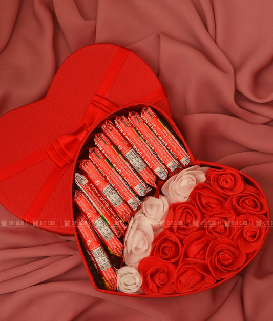L02 - Chocolate in Love Box with Flower