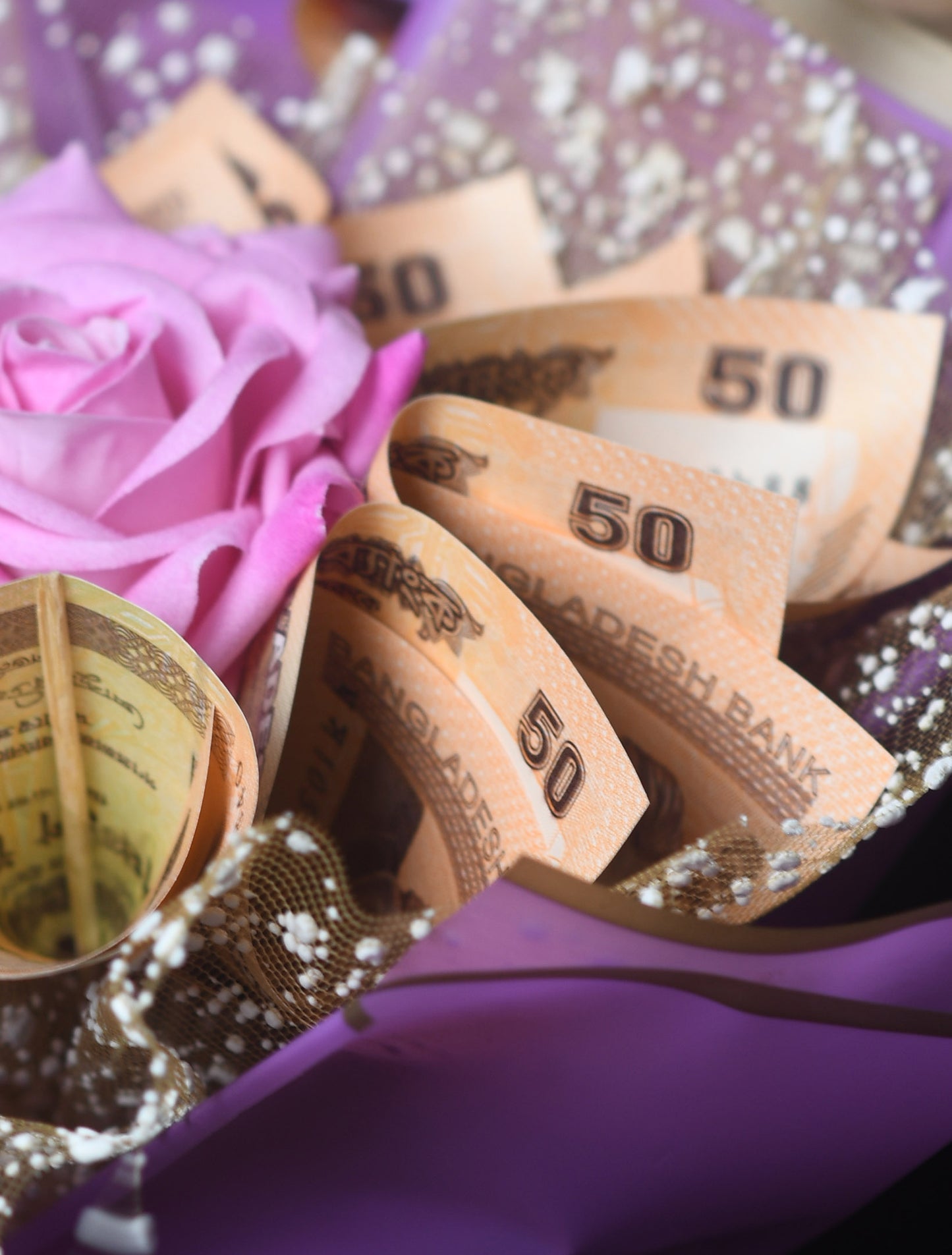 Eidi 50 : Best Salami Hamper & Gift Package for Eid