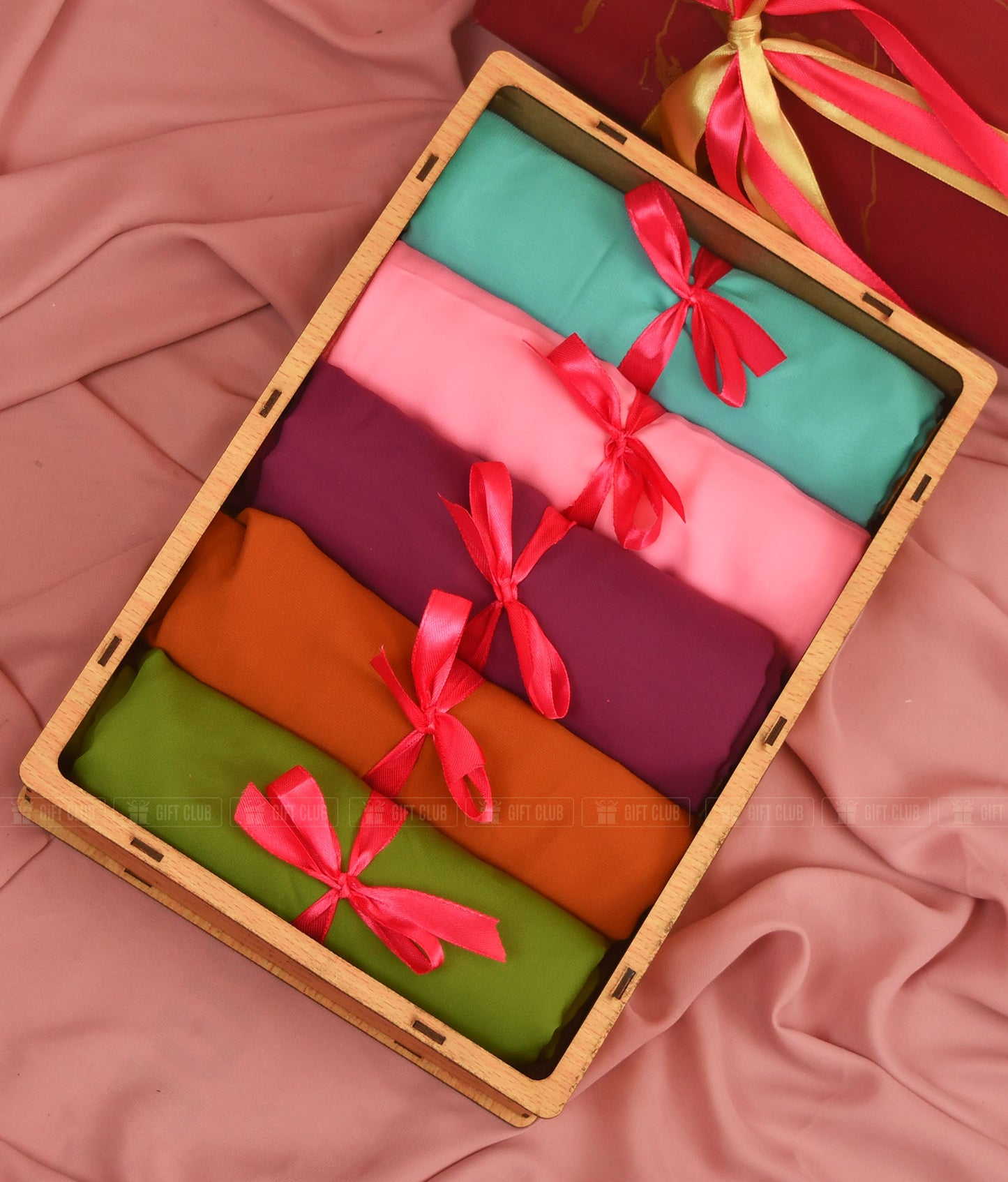 HB04 - Hijab Box "Best Gift for your Queen"